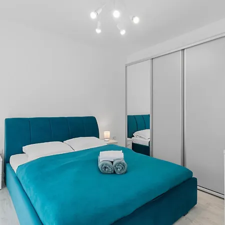 Apartament New World Militari Grand 2 *