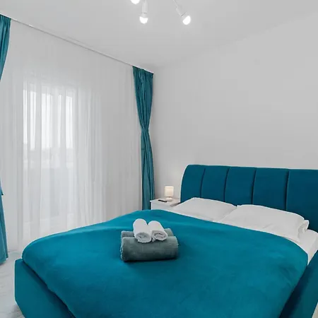 Apartment New World Militari Grand 2 *