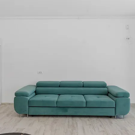 New World Militari Grand 2 בוקרשט