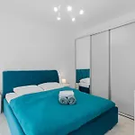 Apartment New World Militari Grand 2 *